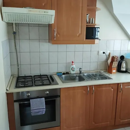 Diamant Apartmanhaz *