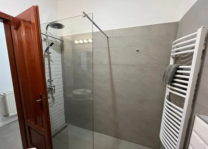 Diamant Apartmanhaz Lejlighed *