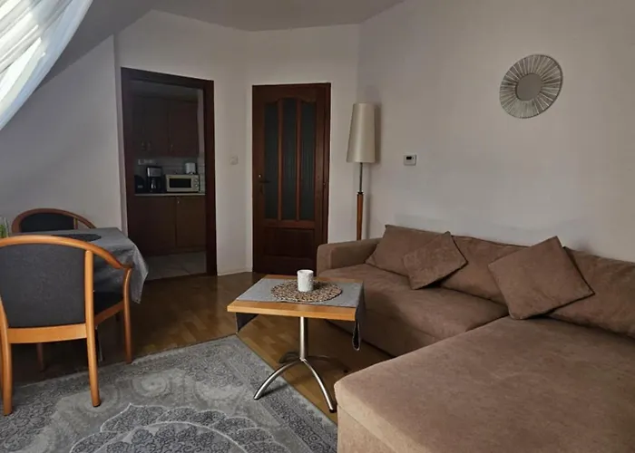 Diamant Apartmanhaz Lejlighed Eger