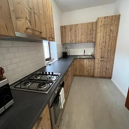 Diamant Apartmanhaz *
