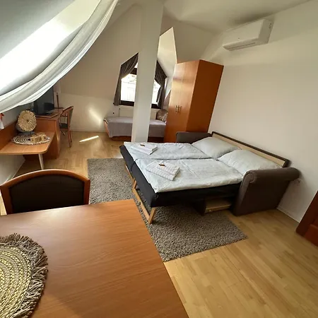 Apartment Diamant Apartmanhaz *