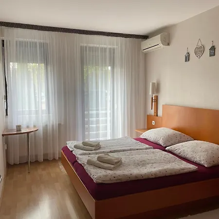 Diamant Apartmanhaz Apartment Eger