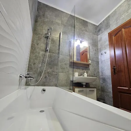 Diamant Apartmanhaz Eger