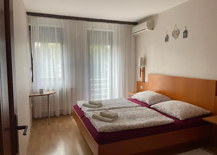 Diamant Apartmanhaz Lägenhet Eger