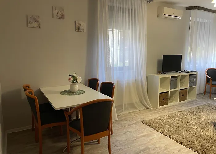 Lägenhet Diamant Apartmanhaz *
